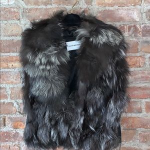 JULIEN MCDONALDS Sleeveless fur jacket